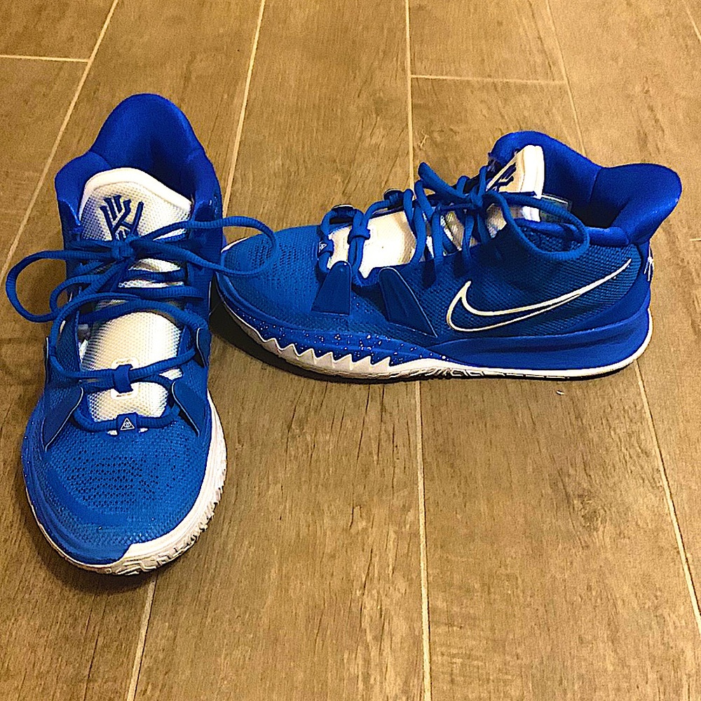 Nike Kyrie TB 7 Game Royal Size 9.5 US